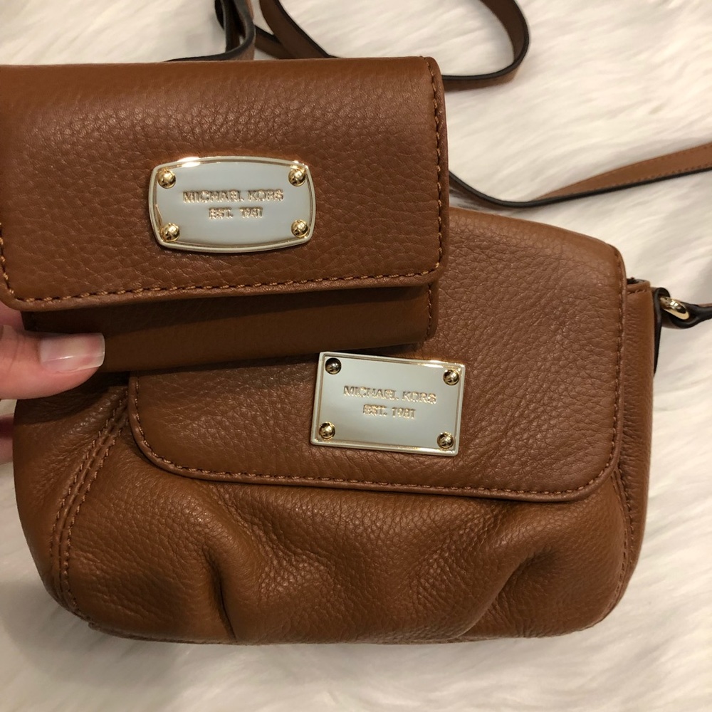 Michael Kors Crossbody & Coin Purse - Picture 8 of 8